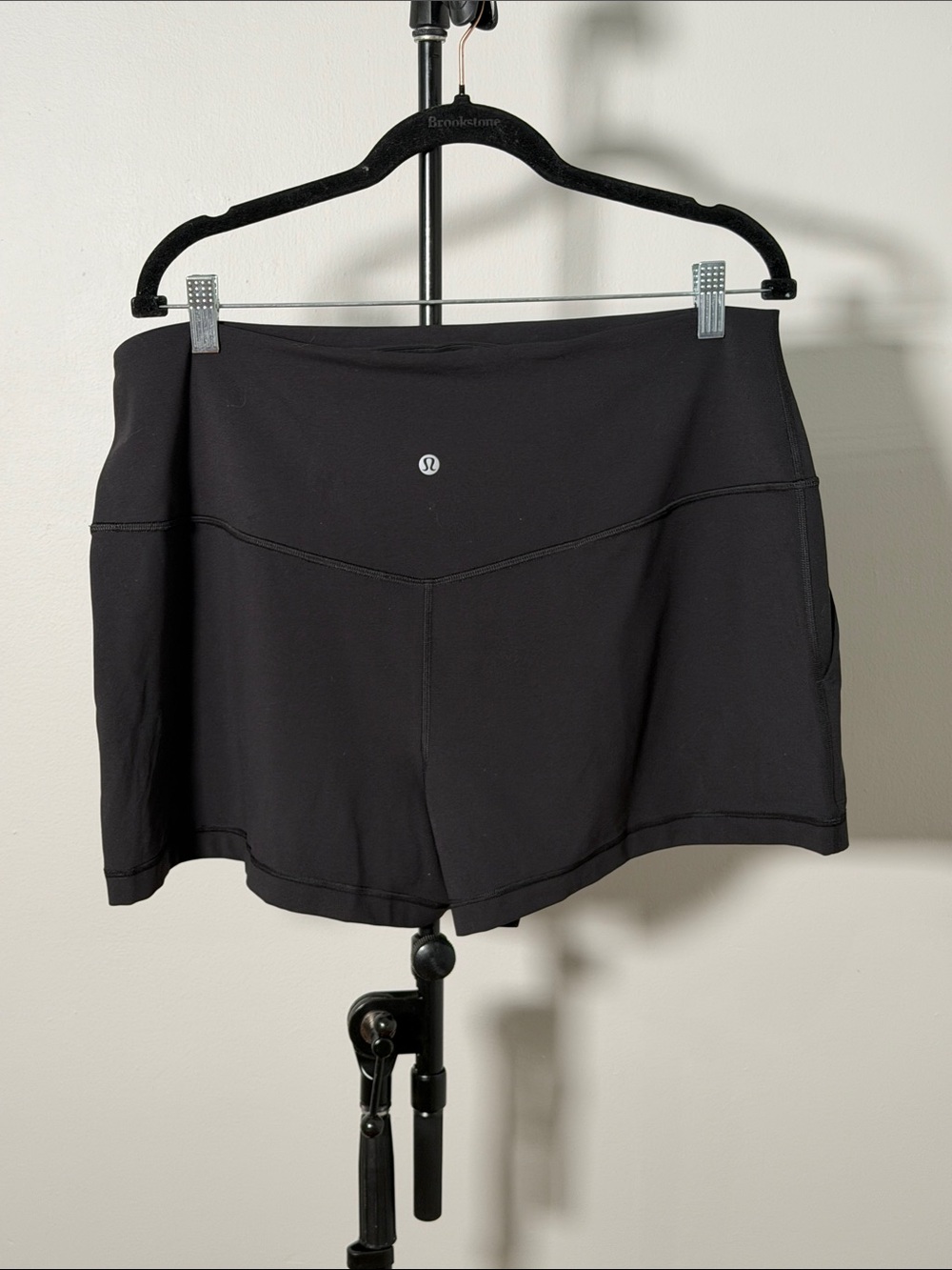 NWOT New Lululemon Align Classic-Fit High-Rise Short 3" Black - Picture 6 of 6